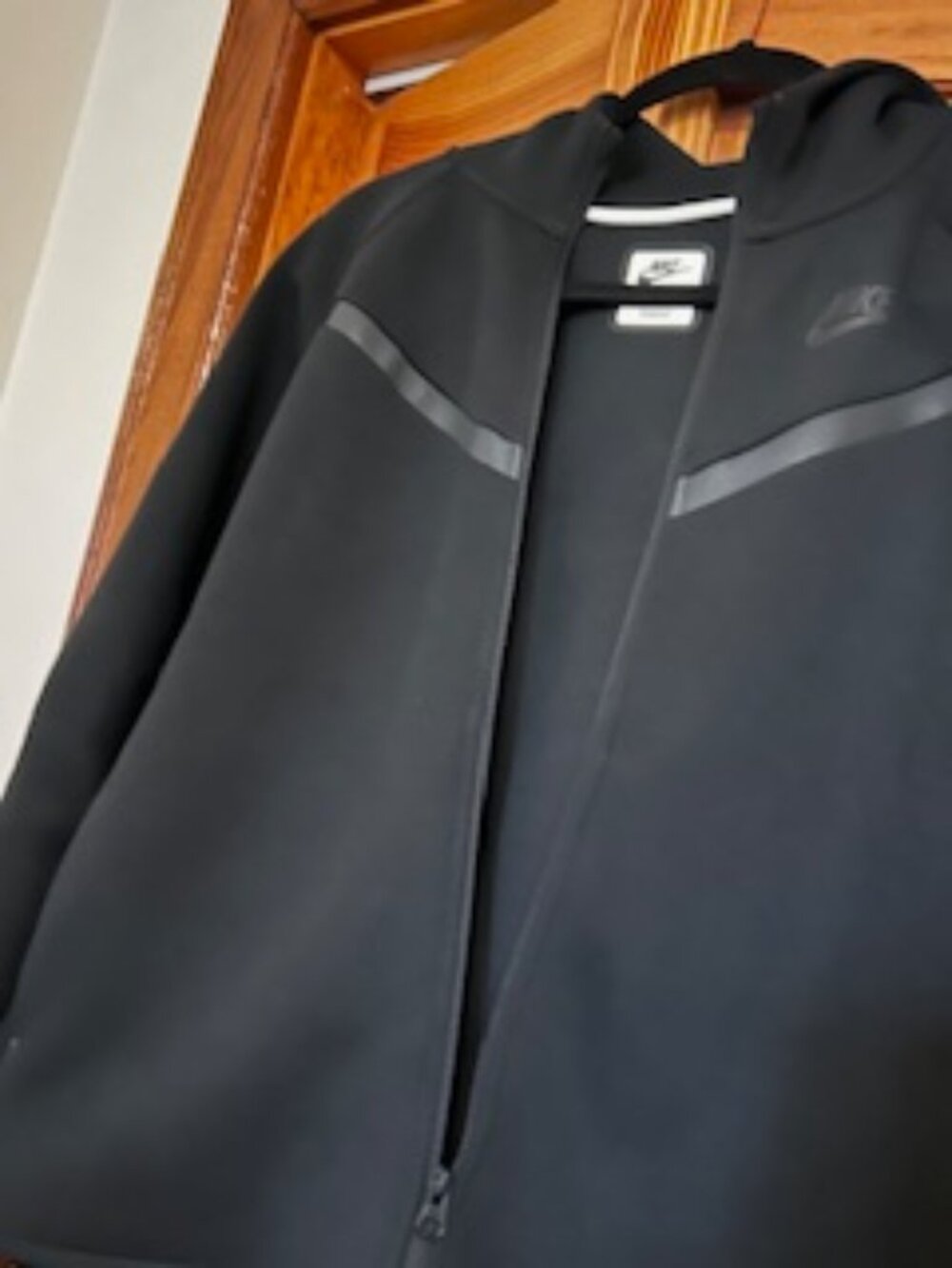 Nike tech jacket - Picture 2 of 8
